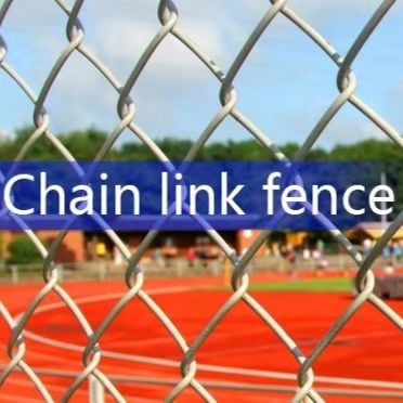 50 * 50mm Hot Dip Galvanized Chain Link Wire Mesh Fence สําหรับเครือสนามฟุตบอล