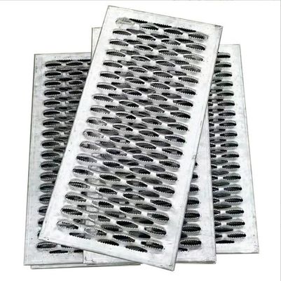 แกรป สตรูท แผ่นความปลอดภัย Grating ให้พื้นผิว Antiskid สําหรับแพลตฟอร์ม