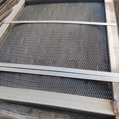 โลหะแกลวนิเซสขยาย Lath 27x96in สําหรับการก่อสร้าง Stucco