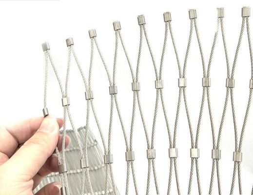 ตาข่ายเชือกลวดสแตนเลส 304 ตาข่ายนิรภัยแบบยืดหยุ่น ตาข่ายเชือกลวดตกแต่ง พร้อมขนาดที่กำหนดเองสำหรับราวบันไดและกรงสัตว์