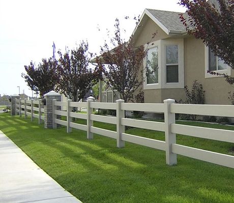 3 รถราง 1.8 * 2.5m PVC ฟาร์มรั้ว พลาสติก Vinyl Ranch Paddock รั้วม้า