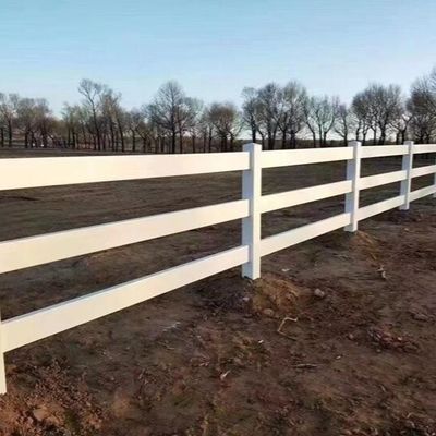 3 รถราง 1.8 * 2.5m PVC ฟาร์มรั้ว พลาสติก Vinyl Ranch Paddock รั้วม้า