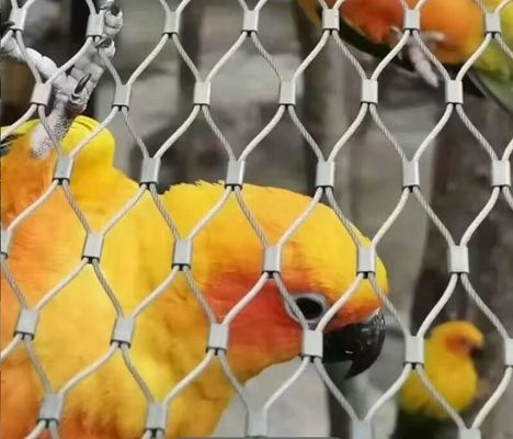 ความเบา ความแข็งแรงสูง 304 316 สแตนเลส สายใย Mesh สําหรับรั้วสวนสัตว์