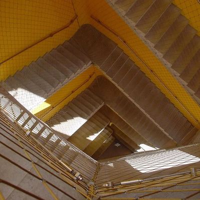 ตาข่ายลวดสลิงสแตนเลสกันสนิมสำหรับสิ่งกีดขวางความปลอดภัยของตู้