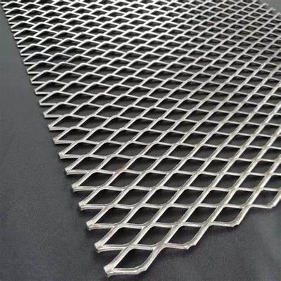 หมึกร้อนเหล็กกระดาษ Hexagonal หลุมขยาย Mesh โลหะสําหรับ catwalk Mesh