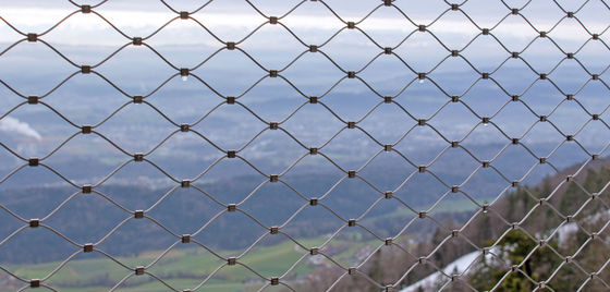 ตาข่ายเชือกลวดสแตนเลสป้องกันการตกแต่งเอง ตาข่ายนิรภัยสำหรับไฟ