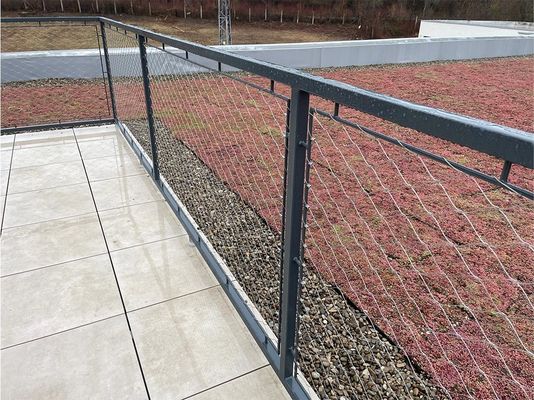 เครือข่ายเชือกเหล็กดัดเหล็กดัดเหล็กดัดเหล็กแบบหลุมเพชร ทนทานแสง UV และรับประกัน 10 ปีสําหรับรั้วความปลอดภัย