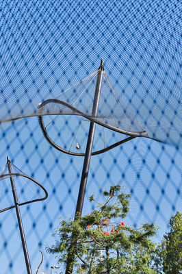 ตาข่ายเชือกลวดสแตนเลสสตีลแบบยืดหยุ่นสำหรับราวบันได ตาข่ายป้องกัน