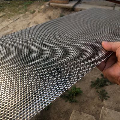 พีวีดีเอฟเคลือบสถาปัตยกรรมสี่เหลี่ยม อลูมิเนียมแผ่น perforated ตกแต่งโลหะ perforated sheet