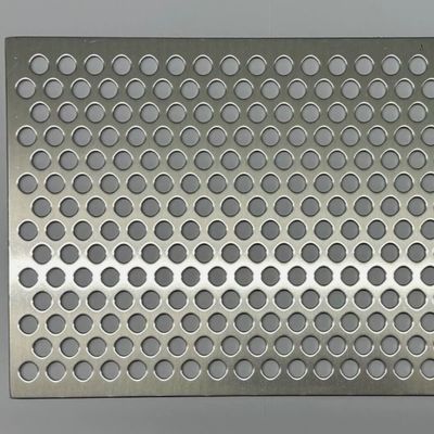ตาข่ายอะลูมิเนียมเจาะรูเคลือบสีฝุ่นสำหรับงานสถาปัตยกรรม