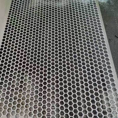 ตาข่ายอะลูมิเนียมเจาะรูเคลือบสีฝุ่นสำหรับงานสถาปัตยกรรม