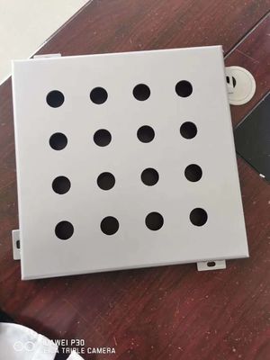 0.7mm 1mm 2mm อลูมิเนียมเหล็กกระปุก เหล็กไร้ขัด โลหะ perforated การออกแบบรูตามความต้องการ