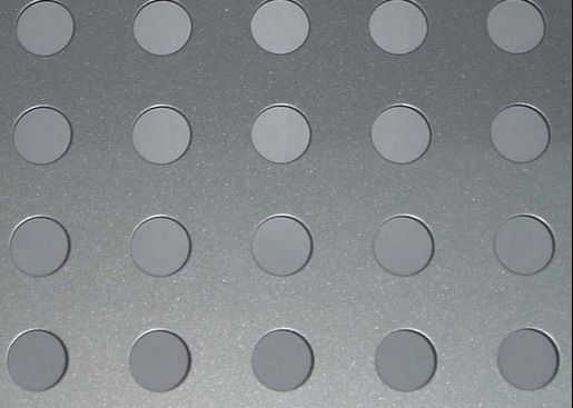 4 * 8 ฟุตเหล็กไร้สแตนเลสตรงกลมรูรูปแบบแผ่น perforated