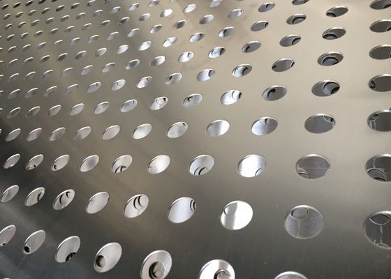 4 * 8 ฟุตเหล็กไร้สแตนเลสตรงกลมรูรูปแบบแผ่น perforated
