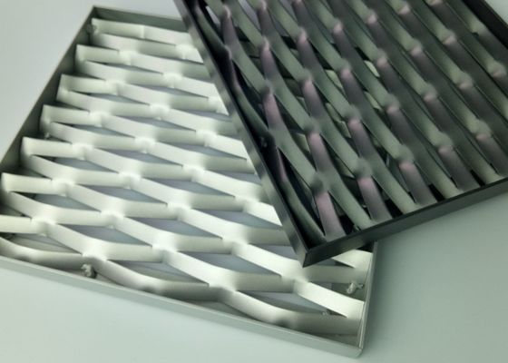 ทองอลูมิเนียมขยาย Mesh Cladding 3.5 มิลลิเมตร 4.0 มิลลิเมตร