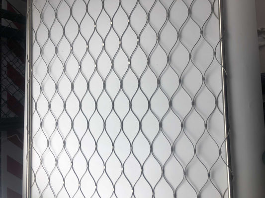 สีดํา Oxidation สแตนเลสสาย Mesh 50 * 50mm เปิดสําหรับการปกป้องความปลอดภัย