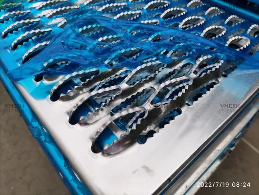 12 เกจ 14 เกจอลูมิเนียม 1060 โลหะเพชรรูตะแกรงความปลอดภัยทางเดิน