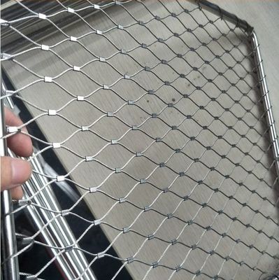 แข็งแรง ทนทาน 316 สแตนเลส สายใยสาย Mesh 100x100mm สําหรับบันได Railing