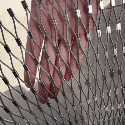 เครื่องยืดหยุ่น Ferrule Crimped สายใยสาย Mesh สําหรับป้องกันการตก