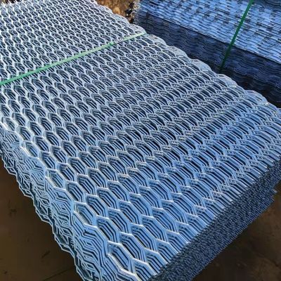 ทางลาดรถบรรทุก Carbon Steel 3.0lbs ขยายตาข่ายโลหะ Diamond Catwalk Gratings