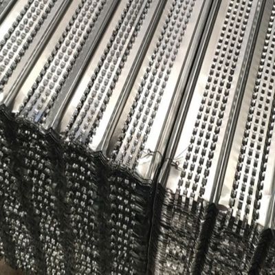แกลนไซด์สูง Rib โลหะ Lathe สําหรับ Stucco Formwork 0.45m x 2m
